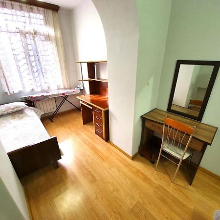 Cozy Apartment Near Opera House 예레반 외부 사진