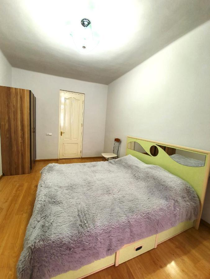 Cozy Apartment Near Opera House 예레반 외부 사진