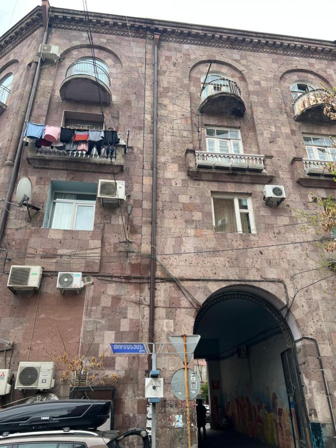 Cozy Apartment Near Opera House 예레반 외부 사진